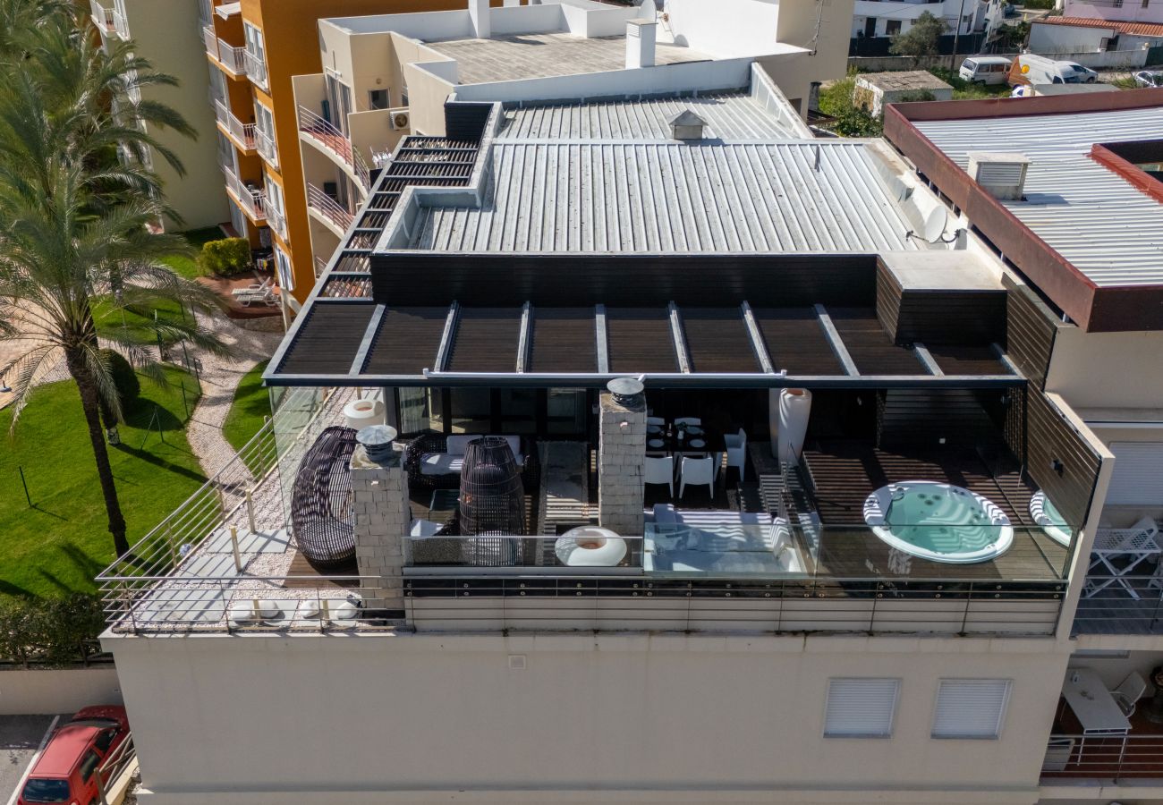 Apartamento en Albufeira - Penthouse Grand Noir | Jacuzzi Externo | Cerca de Oura