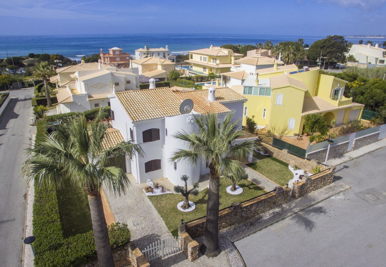 Villa en Galé - Villa Magali | 4 Habitaciones | a Pie de la Playa | Galé