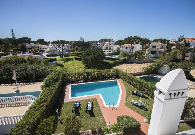 Villa en Vilamoura - Villa Jade | 4 Dormitorios | Piscina | Old Village | Vilamoura Villa en Vilamoura - Villa Jade | 4 Dormitorios | Piscina | Old Village | Vilamoura