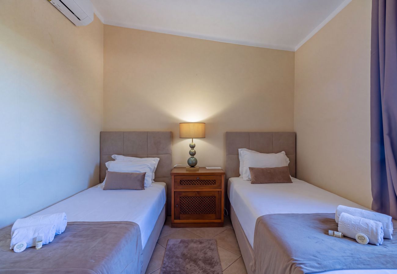 Villa en Vilamoura - Villa Anita | 5 Dormitorios | Privado | Vilamoura