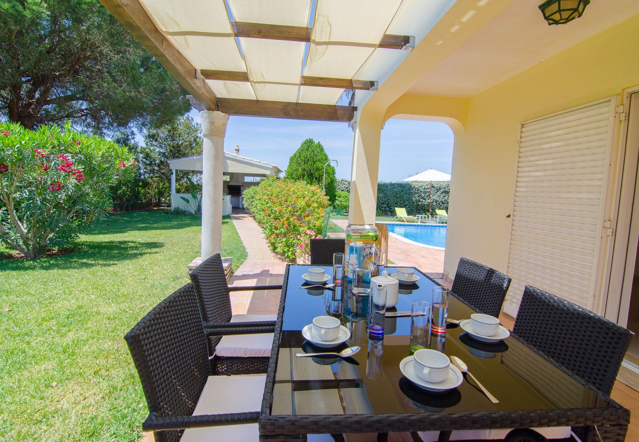 Villa en Vilamoura - Casa Nova | 3 Dormitorios | Espacioso Exterior | Vilamoura