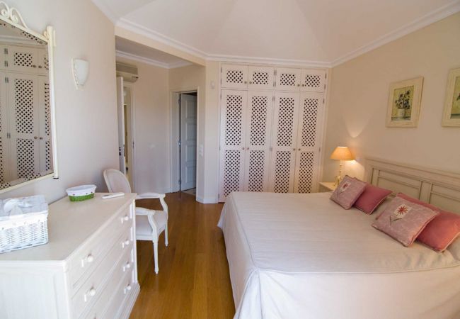 Apartamento en Quinta do Lago - Apartamento Jarro | 2 Dormitorios | Elegante | Quinta do Lago Apartamento en Quinta do Lago - Apartamento Jarro | 2 Dormitorios | Elegante | Quinta do Lago