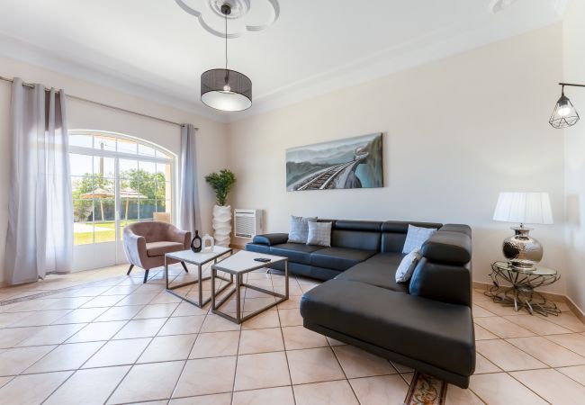 Villa en Boliqueime - Quinta das Laranjeiras | 4 Dormitorios | Casa en el Campo | Boliqueime Villa en Boliqueime - Quinta das Laranjeiras | 4 Dormitorios | Casa en el Campo | Boliqueime