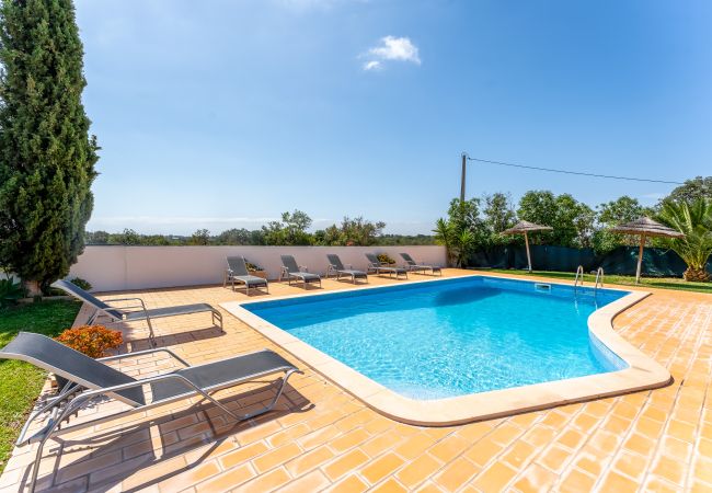 Villa en Boliqueime - Quinta das Laranjeiras | 4 Dormitorios | Casa en el Campo | Boliqueime Villa en Boliqueime - Quinta das Laranjeiras | 4 Dormitorios | Casa en el Campo | Boliqueime
