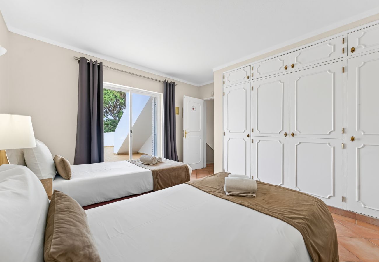Villa en Almancil - Villa Jasmim | 4 Dormitorios | Soleado | Almancil