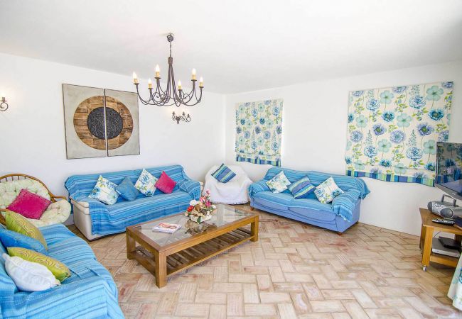 Villa en Almancil - Quinta da Ilda | 6 Dormitorios | Casa Tipica | Almancil Villa en Almancil - Quinta da Ilda | 6 Dormitorios | Casa Tipica | Almancil