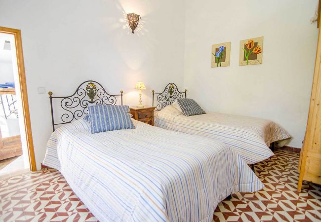 Villa en Almancil - Quinta da Ilda | 6 Dormitorios | Casa Tipica | Almancil