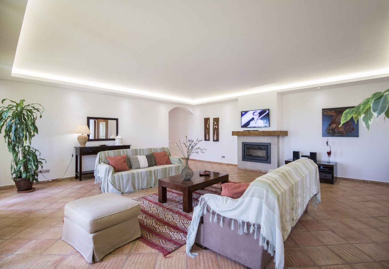 Casa rural en Estoi - Casa Serena | 6 Dormitorios | Casa de Campo | Estoi