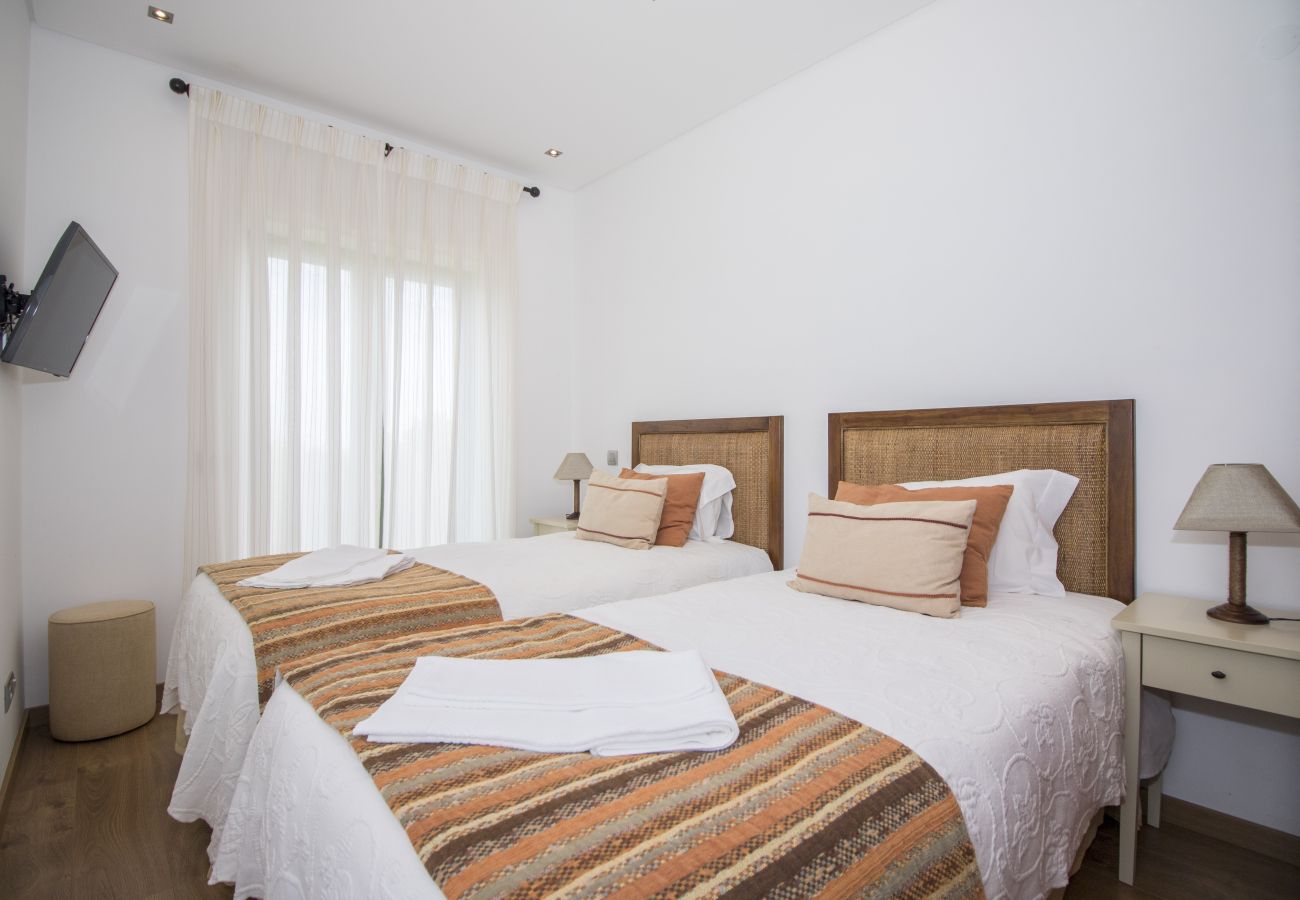 Casa rural en Estoi - Casa Serena | 6 Dormitorios | Casa de Campo | Estoi