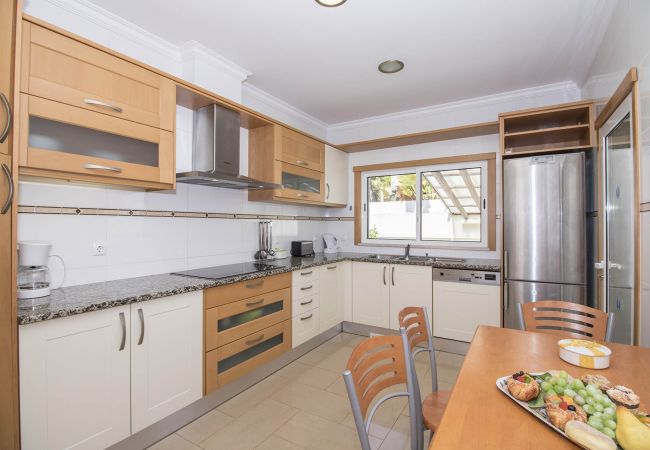 Villa en Galé - Villa Maresia | 4 Dormitorios | Cerca de la Playa | Galé Villa en Galé - Villa Maresia | 4 Dormitorios | Cerca de la Playa | Galé