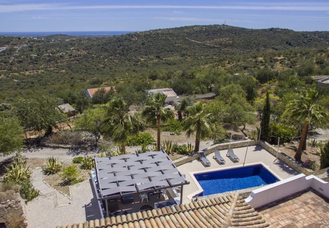 Villa en Loulé - Villa Angel | 2 Dormitorios | Vista Panorámica | Parragil Villa en Loulé - Villa Angel | 2 Dormitorios | Vista Panorámica | Parragil