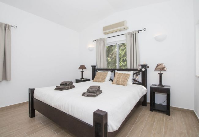 Villa en Faro - Villa Caribe | 5 Dormitorios | Vistas Panorámicas | São Brás Villa en Faro - Villa Caribe | 5 Dormitorios | Vistas Panorámicas | São Brás