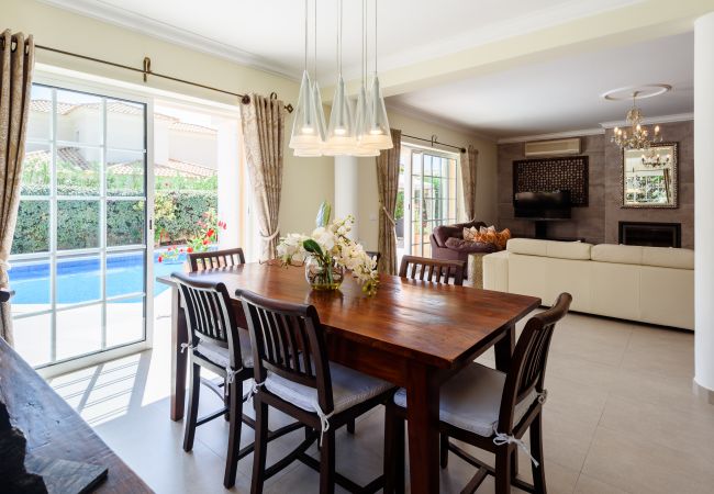 Villa en Quinta do Lago - Casa Lago- Quinta do Lago Villa en Quinta do Lago - Casa Lago- Quinta do Lago