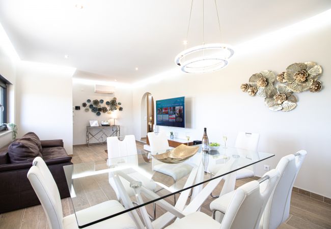 Villa en Loulé - Villa Redonda | 3 Dormitórios | Campo | São Brás Villa en Loulé - Villa Redonda | 3 Dormitórios | Campo | São Brás