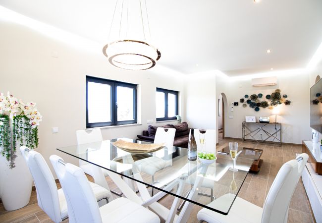 Villa en Loulé - Villa Redonda | 3 Dormitórios | Campo | São Brás Villa en Loulé - Villa Redonda | 3 Dormitórios | Campo | São Brás