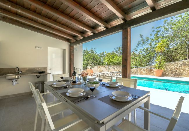 Villa en Loulé - Villa Redonda | 3 Dormitórios | Campo | São Brás Villa en Loulé - Villa Redonda | 3 Dormitórios | Campo | São Brás