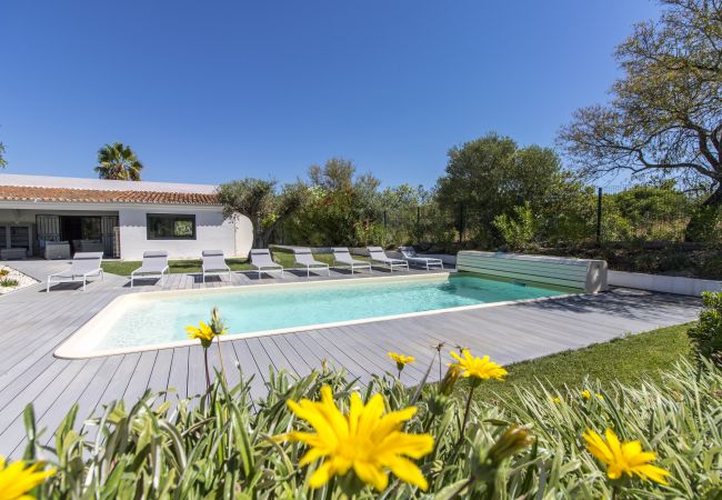 Villa en Loulé - Villa Isabelle | 4 Dormitorios | Total Privacidad | Loulé Villa en Loulé - Villa Isabelle | 4 Dormitorios | Total Privacidad | Loulé