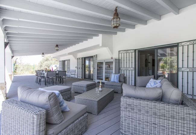 Villa en Loulé - Villa Isabelle | 4 Dormitorios | Total Privacidad | Loulé Villa en Loulé - Villa Isabelle | 4 Dormitorios | Total Privacidad | Loulé