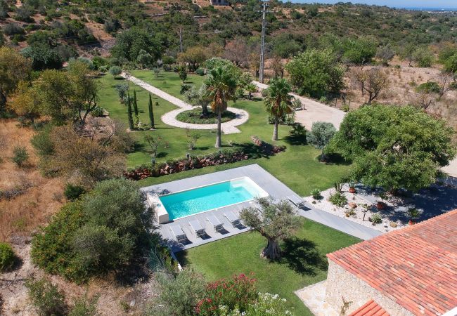 Villa en Loulé - Villa Isabelle | 4 Dormitorios | Total Privacidad | Loulé Villa en Loulé - Villa Isabelle | 4 Dormitorios | Total Privacidad | Loulé