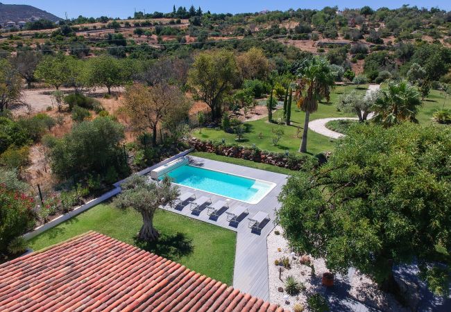 Villa en Loulé - Villa Isabelle | 4 Dormitorios | Total Privacidad | Loulé Villa en Loulé - Villa Isabelle | 4 Dormitorios | Total Privacidad | Loulé