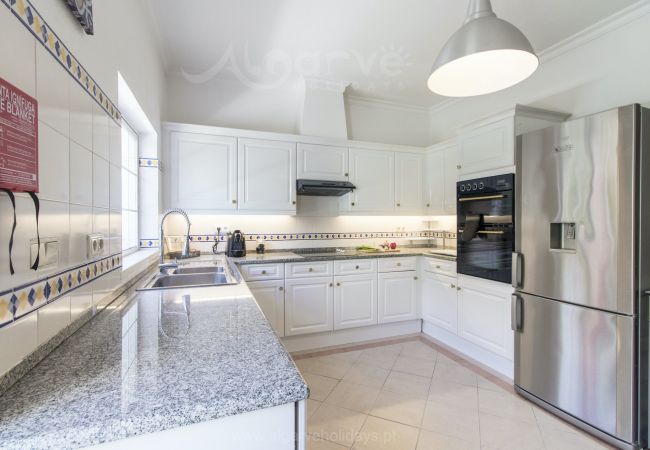 Villa en Vilamoura - Villa Magellan | 4 Dormitorios | Vista Golfe | Vilamoura Villa en Vilamoura - Villa Magellan | 4 Dormitorios | Vista Golfe | Vilamoura