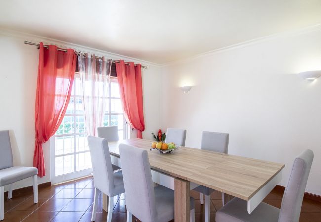 Villa en Albufeira - Villa Pacheco | 4 Habitaciones | Cerca de la Playa | Olhos de Água Villa en Albufeira - Villa Pacheco | 4 Habitaciones | Cerca de la Playa | Olhos de Água