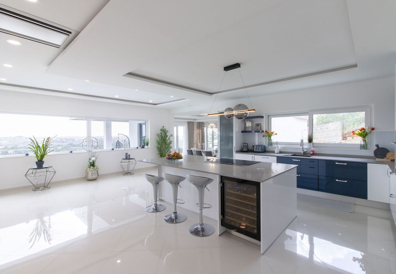 Villa en Almancil - Villa Monroy | 4 Dormitorios | Moderna | Caliços