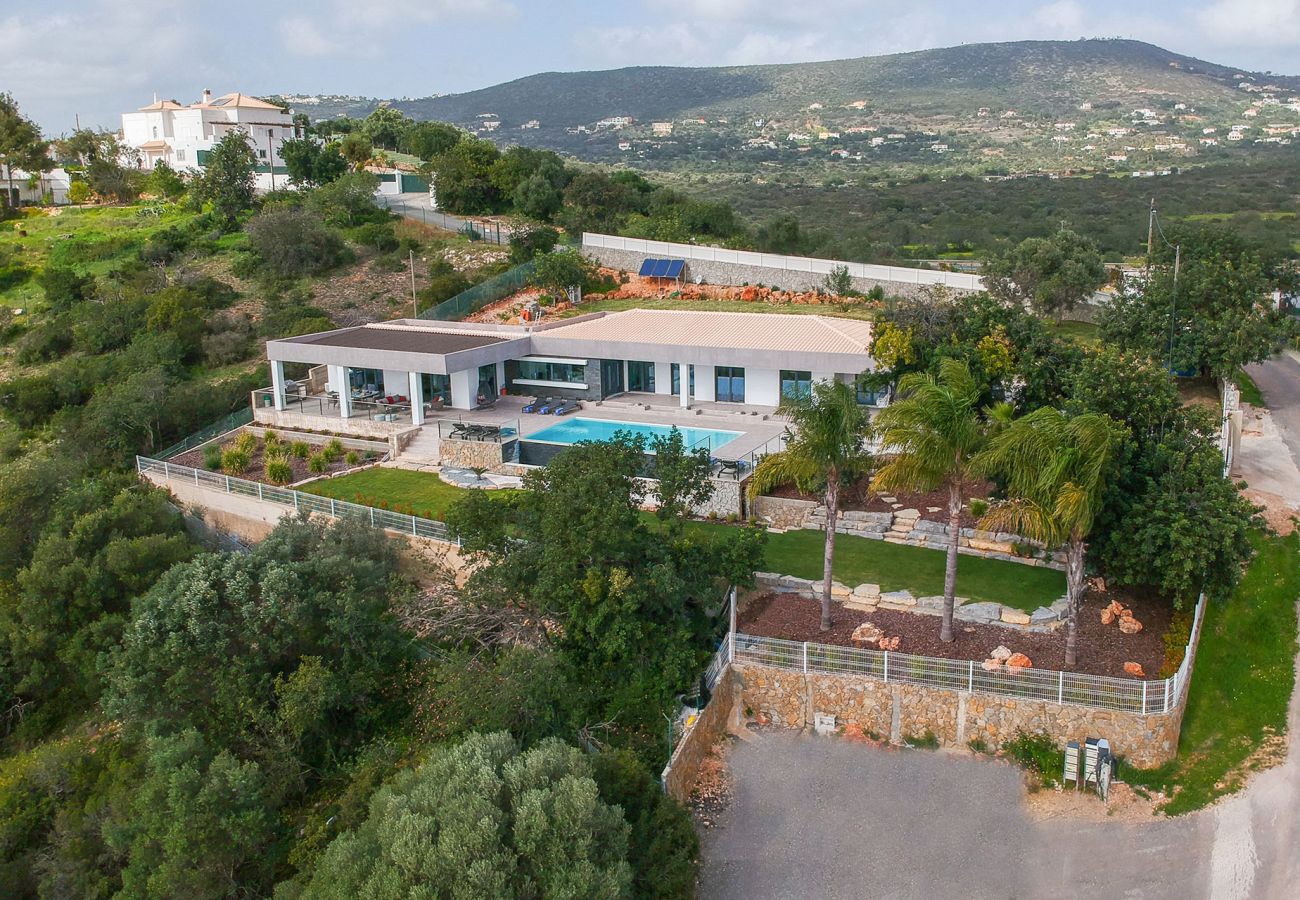 Villa en Almancil - Villa Monroy | 4 Dormitorios | Moderna | Caliços