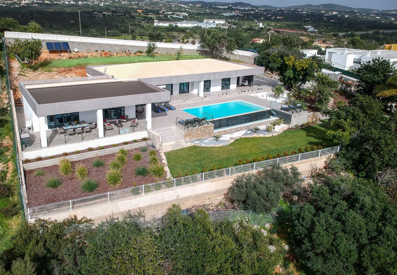Villa en Almancil - Villa Monroy | 4 Dormitorios | Moderna | Caliços