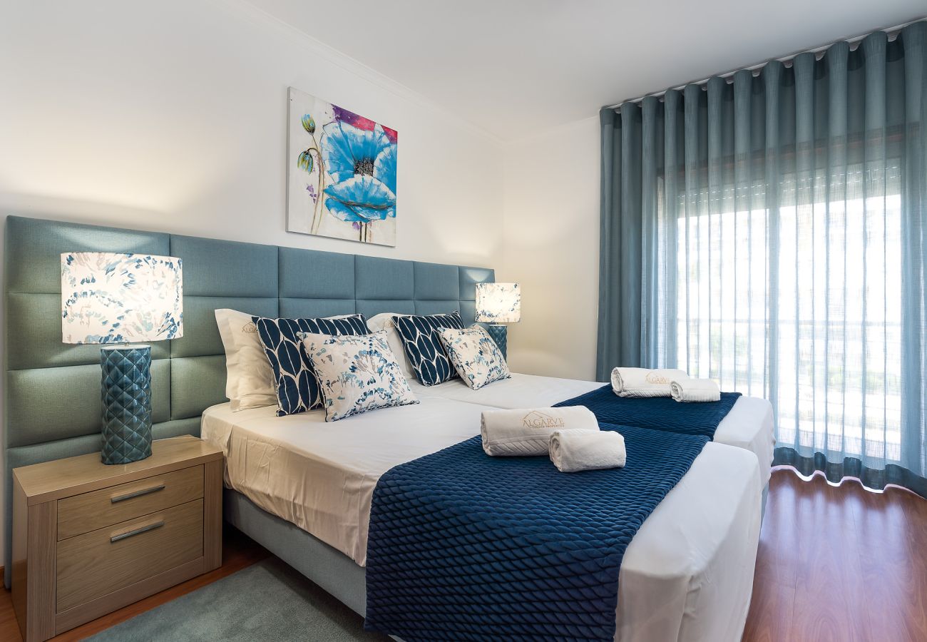 Apartamento en Lagos - Sea La Vie | On the Beach, City Center & Marina 