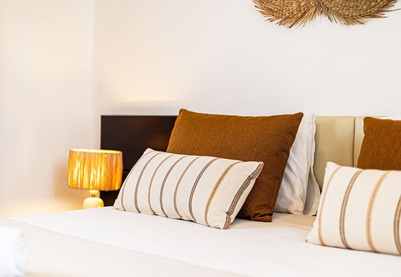 Villa en Porches - Casa do Vale | PET Friendly | Pool Lagoa Retreat