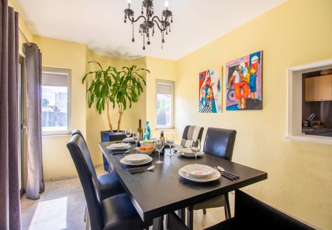 Villa en Vilamoura - Villa Nadiana | 3 Dormitórios | Cerca Pinhal Golf | Vilamoura Villa en Vilamoura - Villa Nadiana | 3 Dormitórios | Cerca Pinhal Golf | Vilamoura