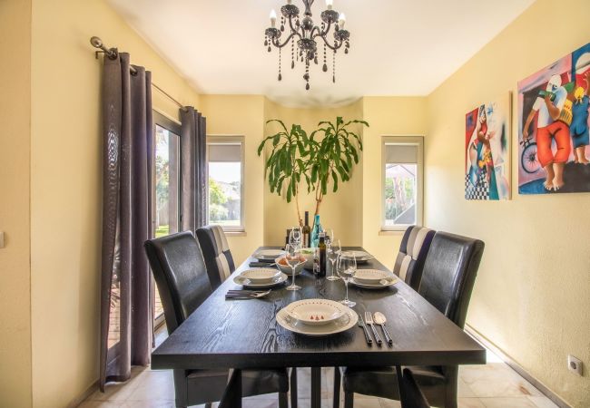 Villa en Vilamoura - Villa Nadiana | 3 Dormitórios | Cerca Pinhal Golf | Vilamoura Villa en Vilamoura - Villa Nadiana | 3 Dormitórios | Cerca Pinhal Golf | Vilamoura