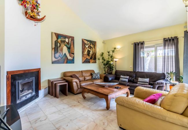 Villa en Vilamoura - Villa Nadiana | 3 Dormitórios | Cerca Pinhal Golf | Vilamoura Villa en Vilamoura - Villa Nadiana | 3 Dormitórios | Cerca Pinhal Golf | Vilamoura