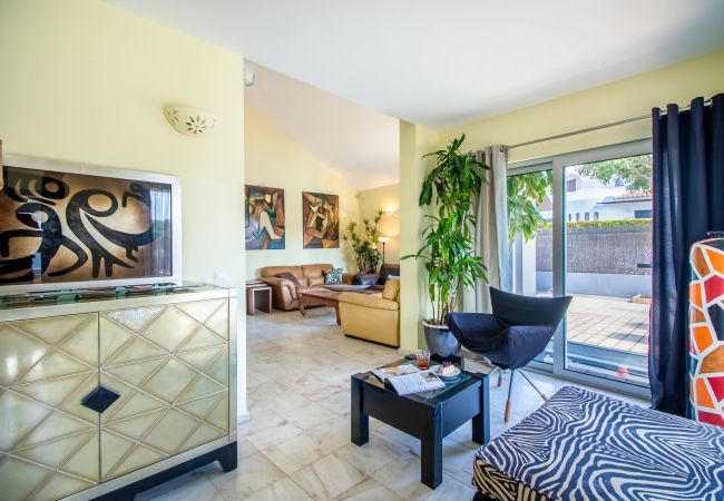 Villa en Vilamoura - Villa Nadiana | 3 Dormitórios | Cerca Pinhal Golf | Vilamoura Villa en Vilamoura - Villa Nadiana | 3 Dormitórios | Cerca Pinhal Golf | Vilamoura