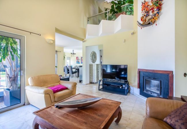 Villa en Vilamoura - Villa Nadiana | 3 Dormitórios | Cerca Pinhal Golf | Vilamoura Villa en Vilamoura - Villa Nadiana | 3 Dormitórios | Cerca Pinhal Golf | Vilamoura