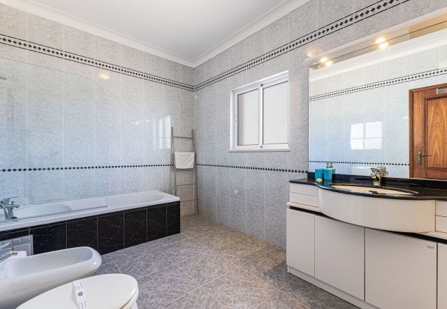 Villa en Lagos - Chilling in Lagos: Location | Pool | BBQ | Friends  Villa en Lagos - Chilling in Lagos: Location | Pool | BBQ | Friends