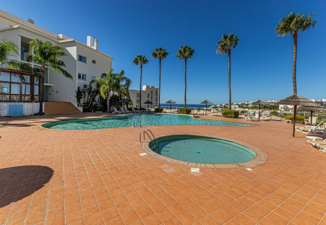 Apartamento en Lagos - Porto de Mos Beach: Pool | Gym | PetFriendly  Apartamento en Lagos - Porto de Mos Beach: Pool | Gym | PetFriendly