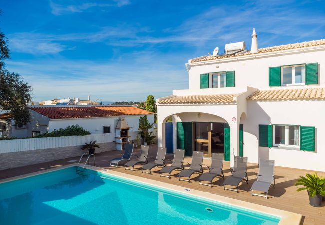 Villa en Albufeira - Villa Sunny Villa en Albufeira - Villa Sunny