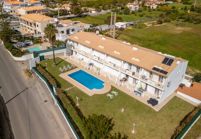 Casa adosada en Albufeira - Casa Sal | 4 Dormitorios  | Central | Olhos de Água