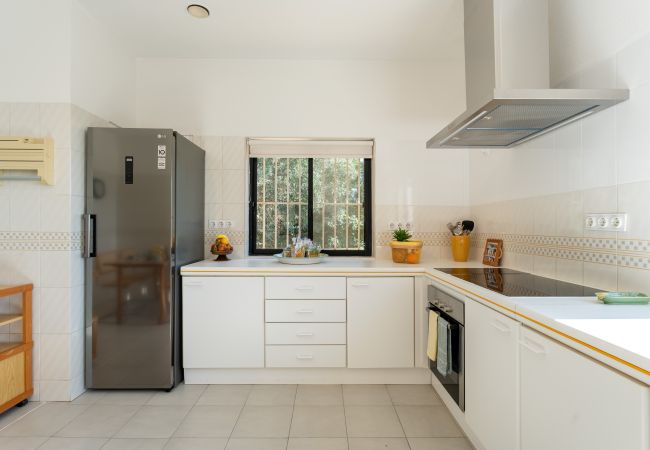 Casa en Santa Bárbara de Nexe - Casa Federica | 4 Habitaciones | Vista Magnifica | Loulé  Casa en Santa Bárbara de Nexe - Casa Federica | 4 Habitaciones | Vista Magnifica | Loulé