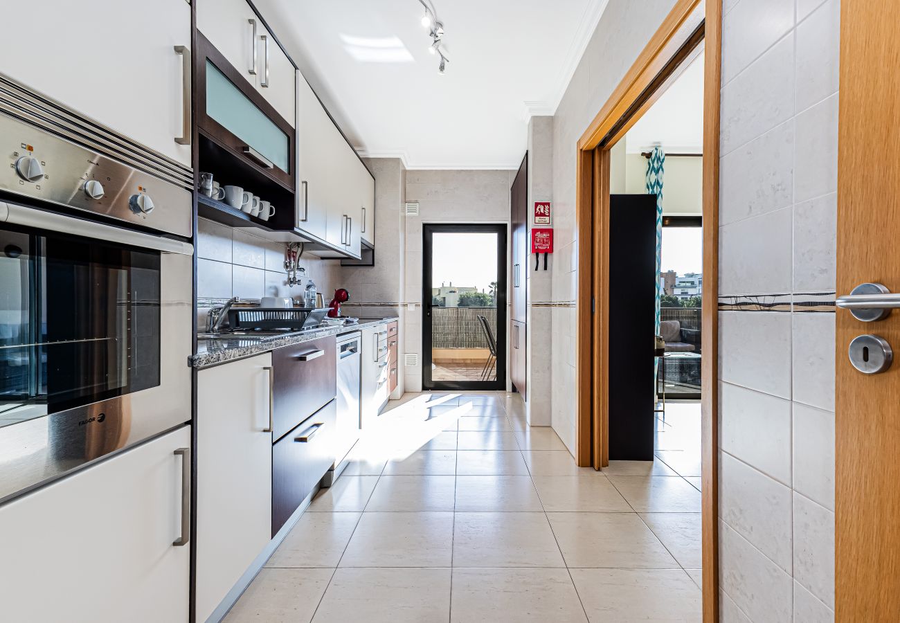 Apartamento en Lagos - Encosta By The Marina, Beach & City Center