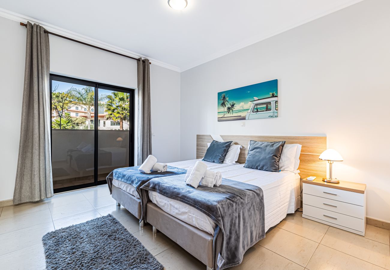 Apartamento en Lagos - Encosta By The Marina, Beach & City Center