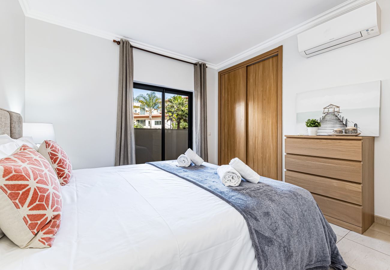 Apartamento en Lagos - Encosta By The Marina, Beach & City Center