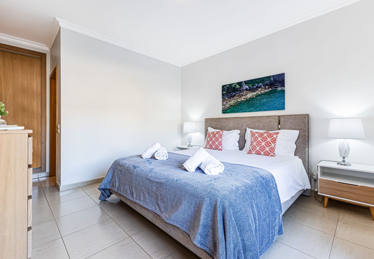 Apartamento en Lagos - Encosta By The Marina, Beach & City Center