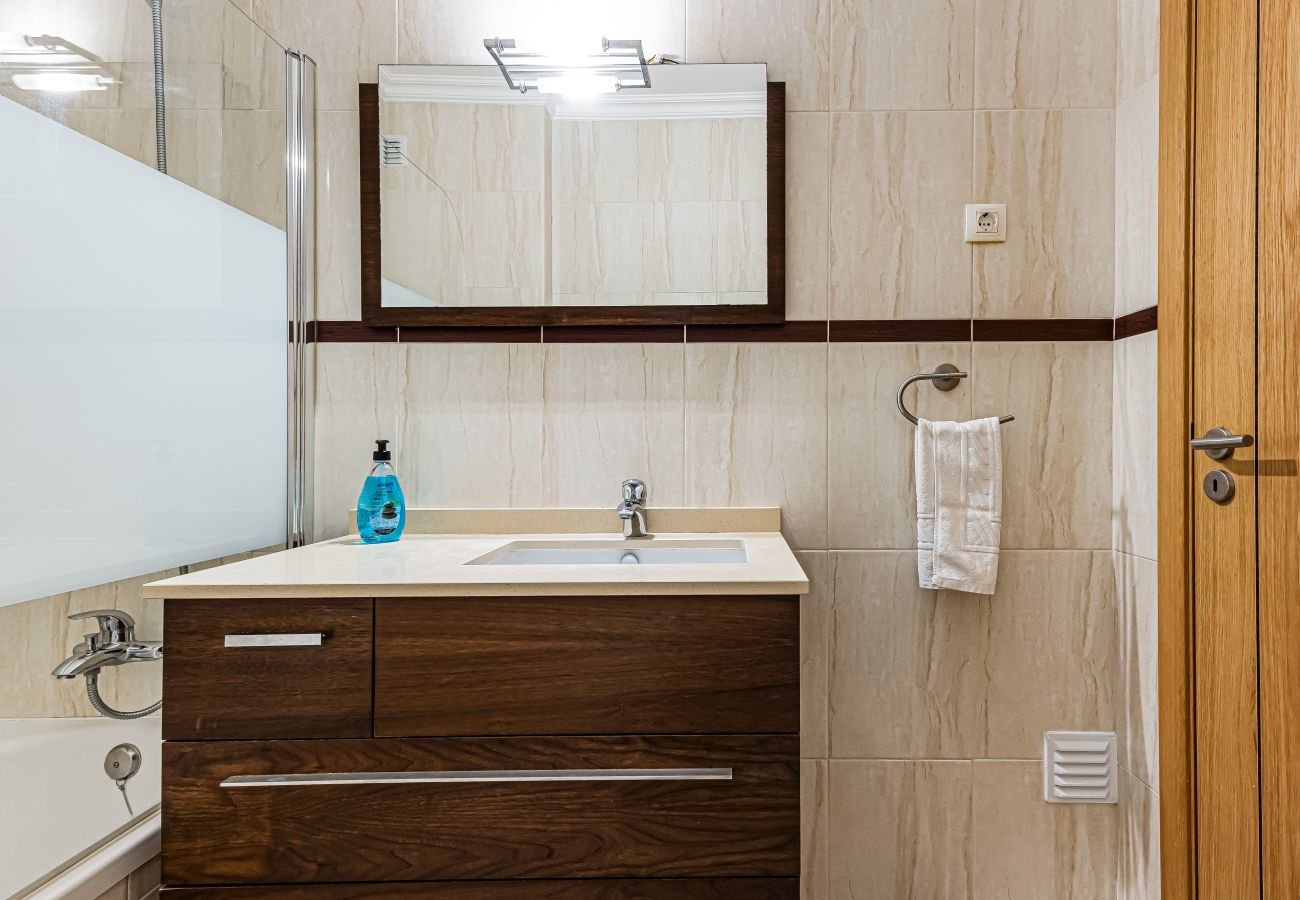 Apartamento en Lagos - Encosta By The Marina, Beach & City Center
