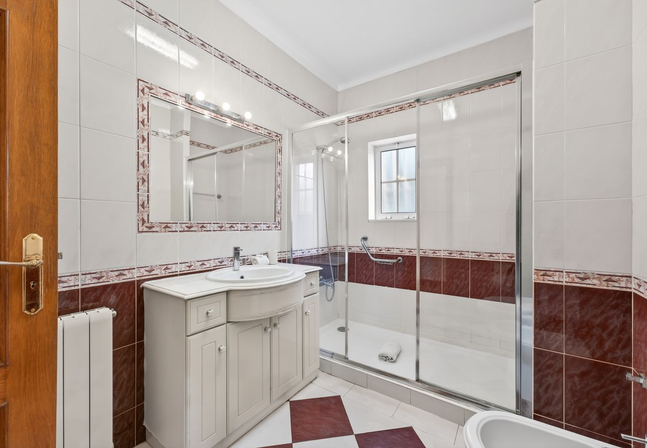 Villa en Albufeira - Villa Girassol | 5 Dormitorios | Central | Albufeira