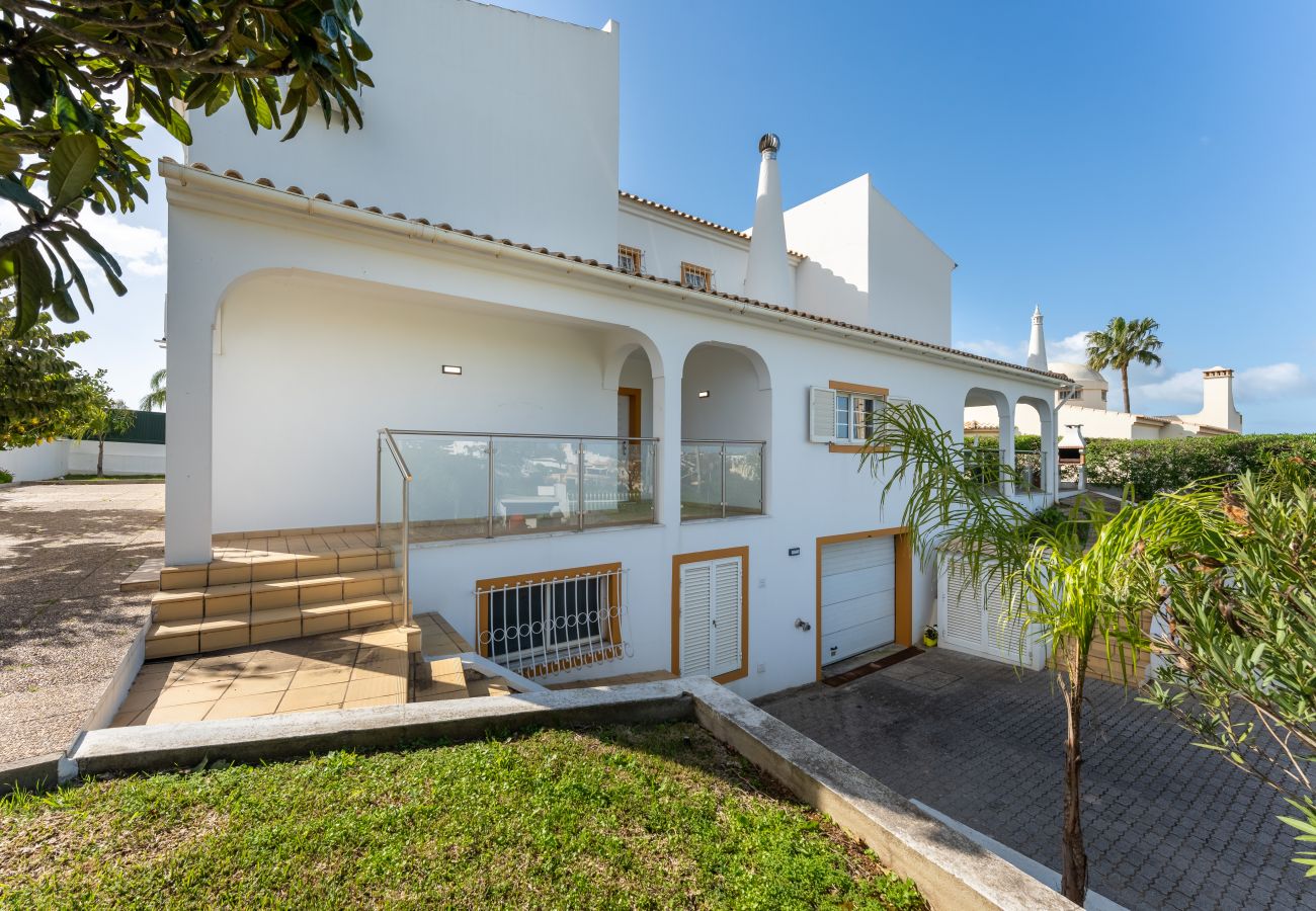 Villa en Albufeira - Villa Girassol | 5 Dormitorios | Central | Albufeira