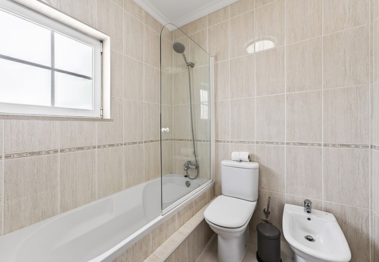 Villa en Albufeira - Villa Feliz | 4 dormitorios | Cerca del puerto deportivo | Albufeira