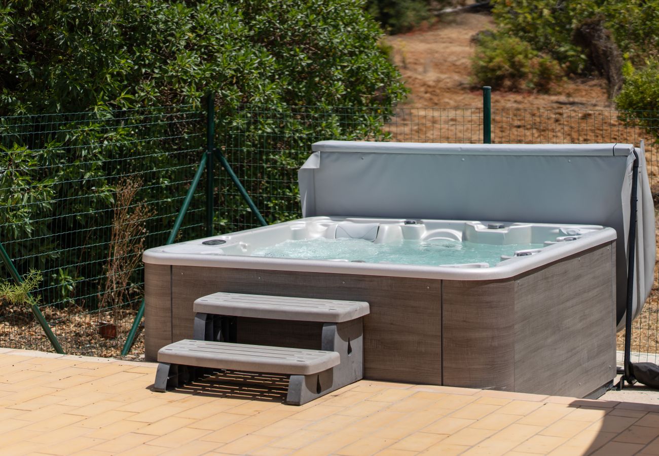 Villa en Carvoeiro - Villa Ursa | 6 habitaciones | Jacuzzi | Benagil